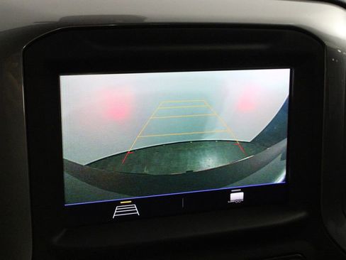 Used 2022 Chevrolet Silverado 1500 Custom w/ Safety Confidence Package image 8