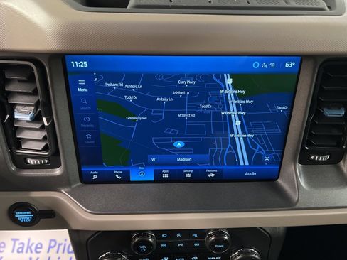 Certified 2024 Ford Bronco Wildtrak image 11