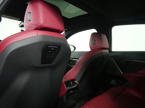 Certified 2025 BMW 530i image 14