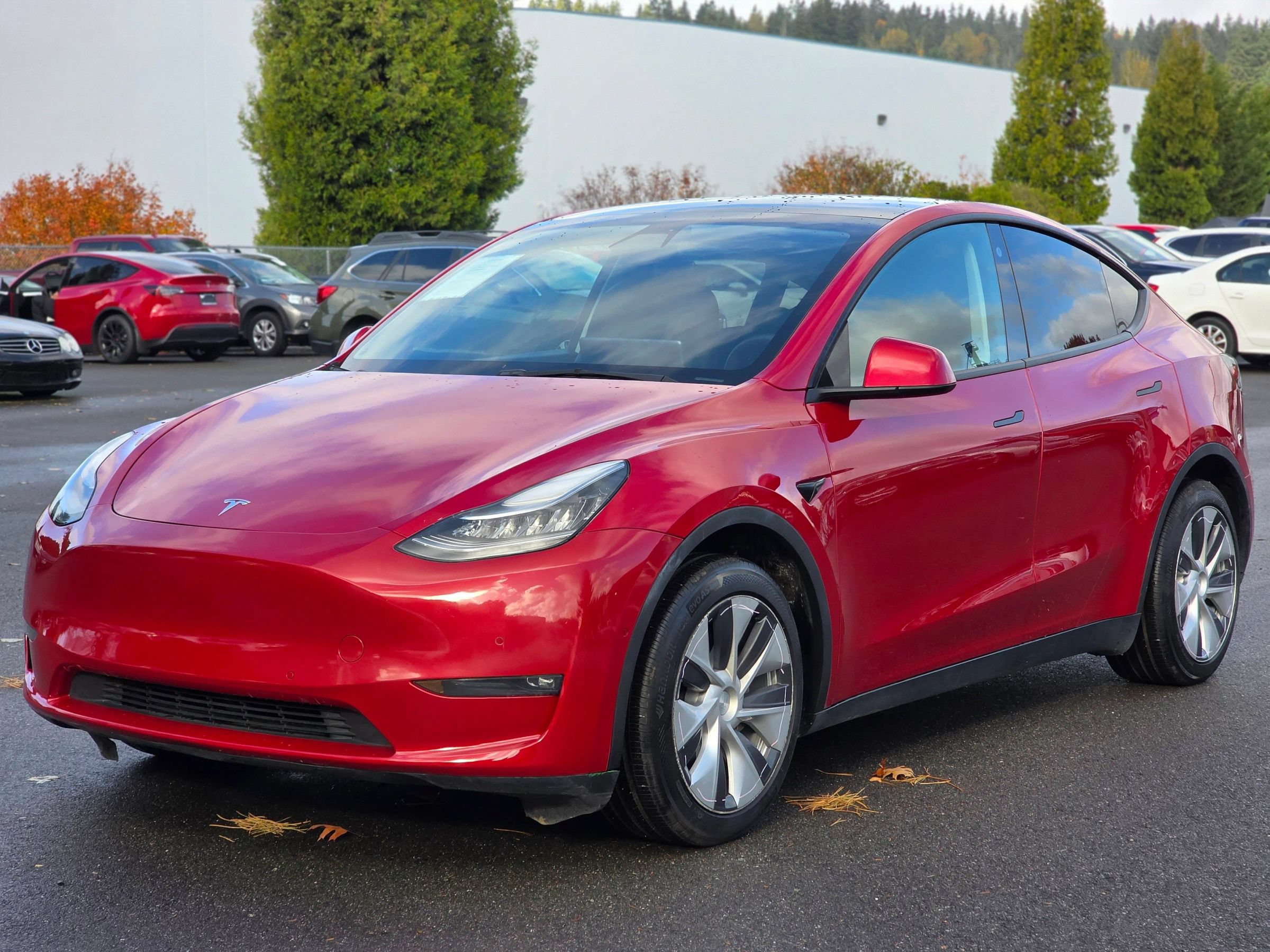 Used 2021 Tesla Model Y Long Range AWD/4WD image 4