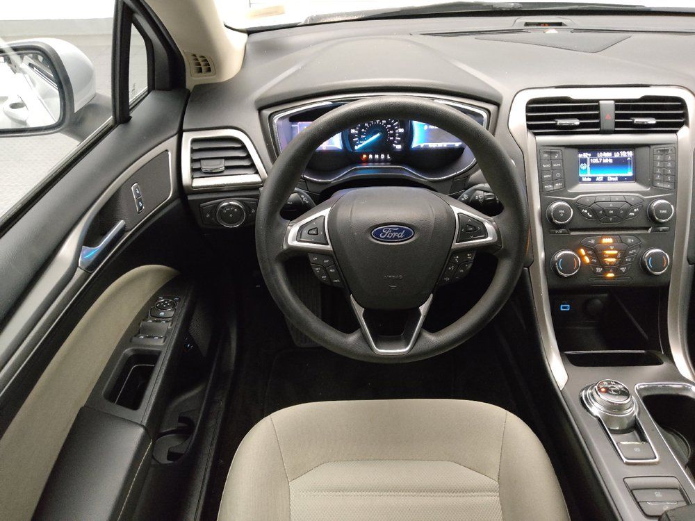 Used 2018 Ford Fusion S FWD image 22