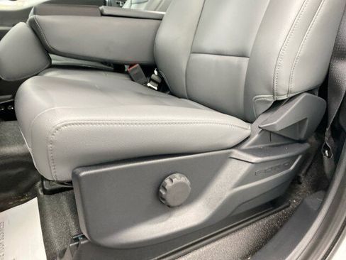 New 2026 Ford F250 XL w/ XL Chrome Package image 13