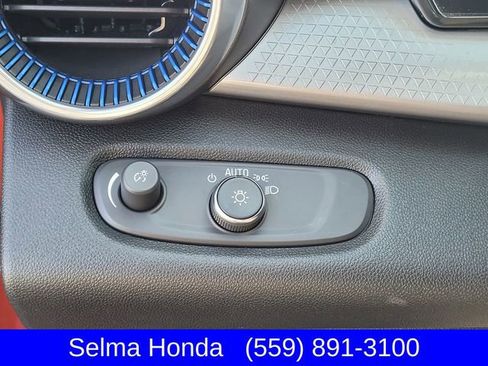 Used 2024 Chevrolet Trax LT w/ Driver Confidence Package image 25