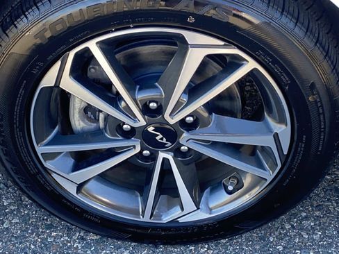 Used 2024 Kia Forte LXS image 25