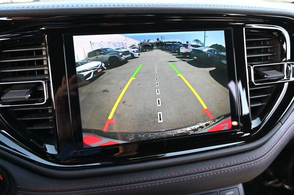 Used 2021 Dodge Durango R/T w/ Technology Group RWD image 15