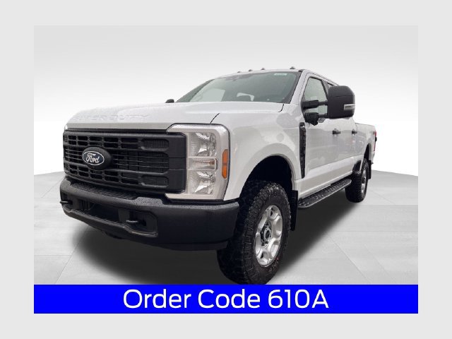 New 2027 Ford F350 XL w/ XL Off-Road 35" Tire Pakckage AWD/4WD 360° Tour