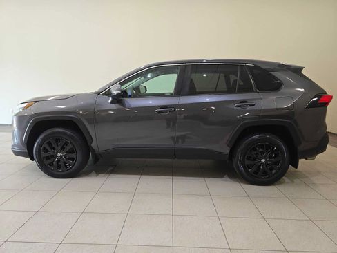 Certified 2023 Toyota RAV4 LE AWD/4WD image 3