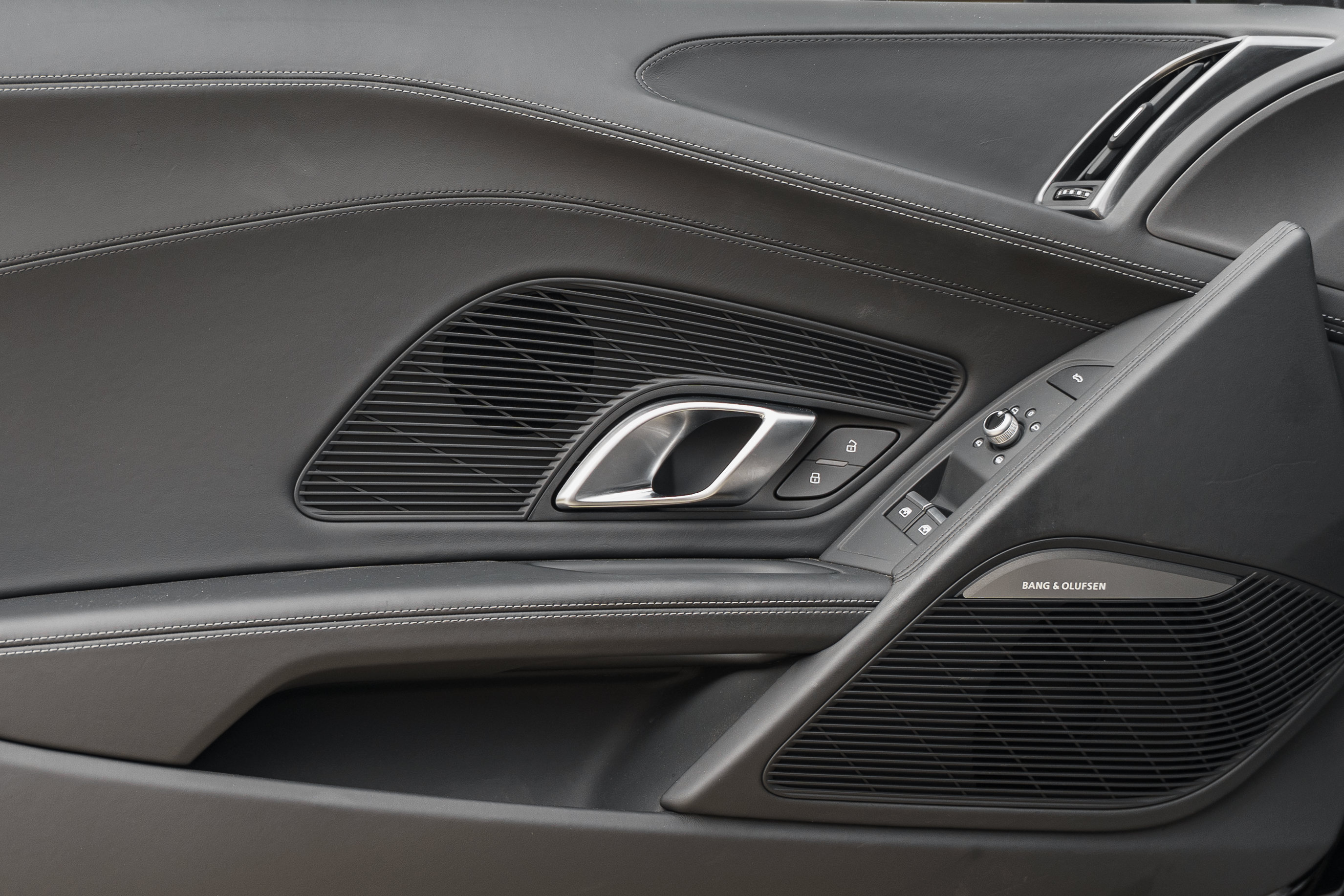 Used 2023 Audi R8 V10 performance w/ Carbon Exterior Package RWD image 19