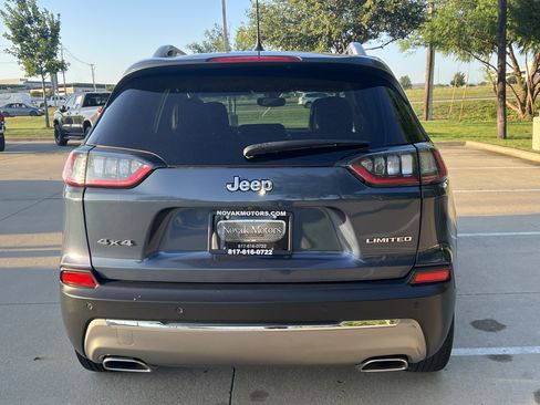 Used 2020 Jeep Cherokee Limited AWD/4WD image 8