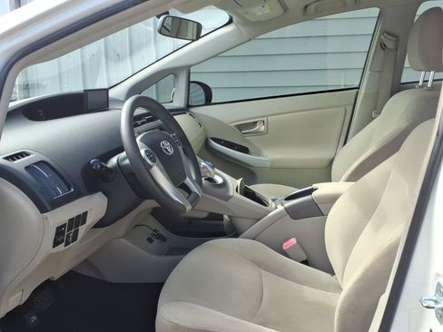 Used 2012 Toyota Prius Two FWD image 7