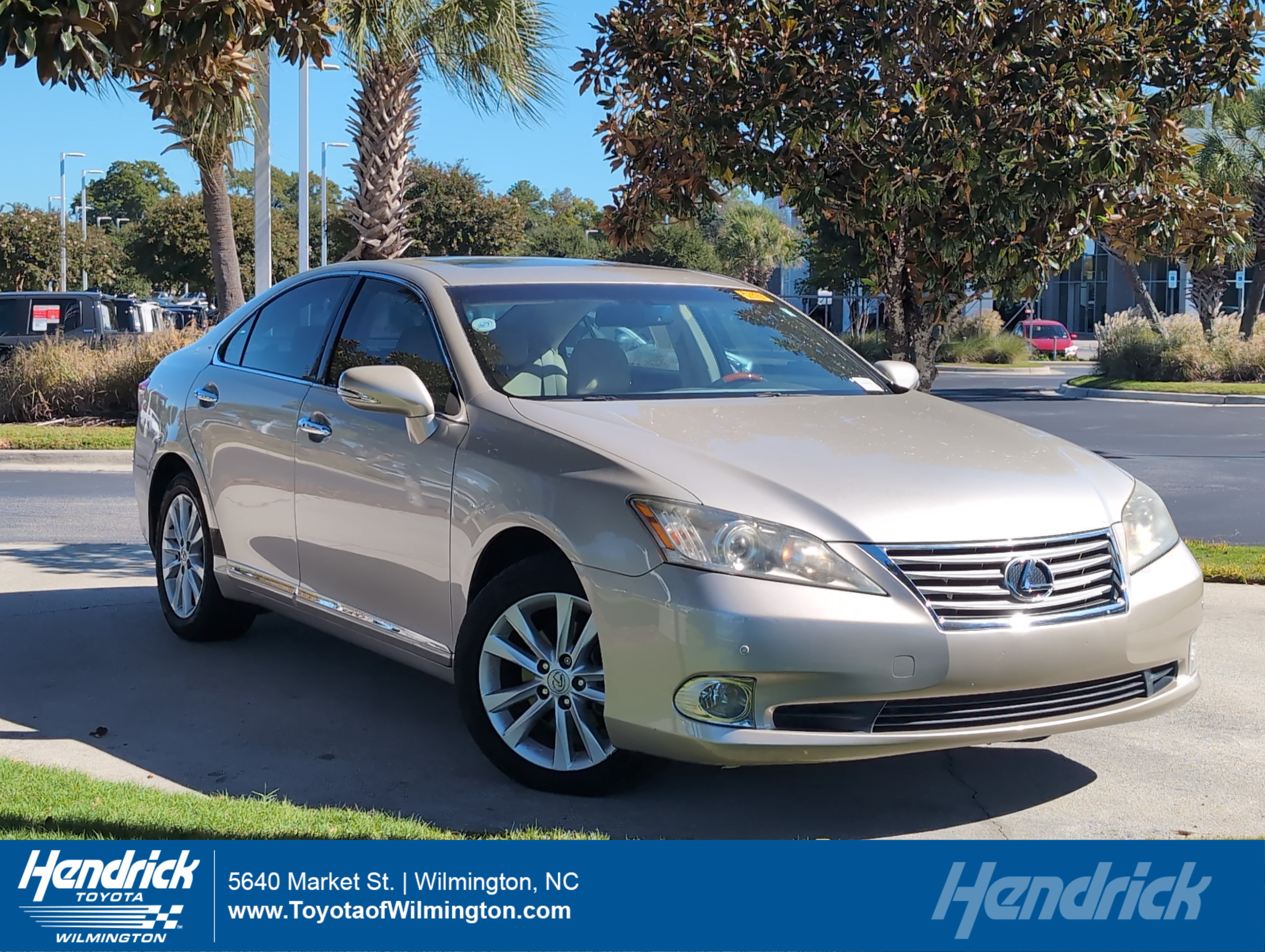 Used 2011 Lexus ES 350 FWD image 1