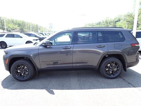 New 2026 Jeep Grand Cherokee L 4WD image 2