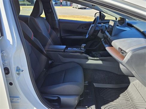 New 2026 Toyota Prius SE image 14