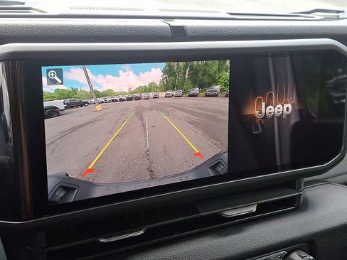 New 2025 Jeep Gladiator Willys image 13