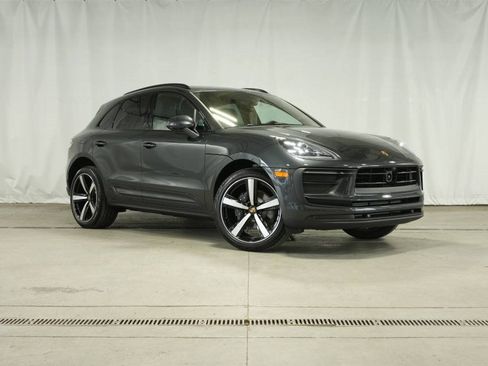 New 2026 Porsche Macan image 9