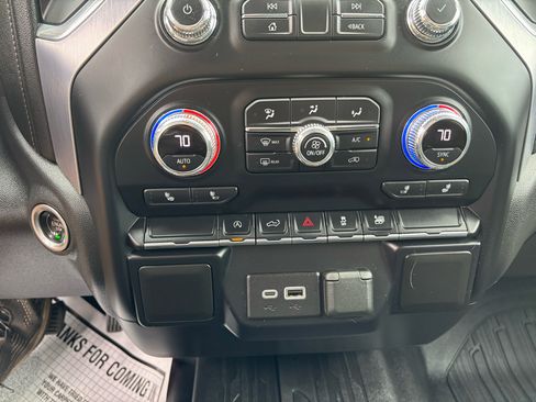 Used 2021 GMC Sierra 1500 SLE image 32