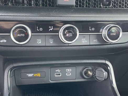 Used 2025 Honda CR-V Sport image 29