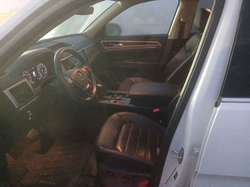 Used 2019 Volkswagen Atlas SEL Premium image 4