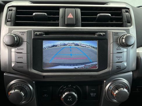 Used 2014 Toyota 4Runner SR5 image 31