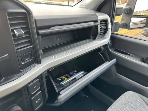 Certified 2024 Ford F250 XLT image 24