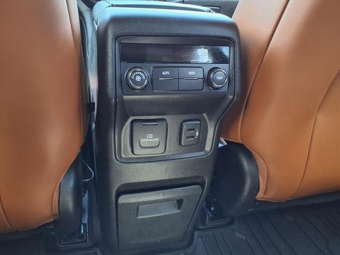 Used 2019 GMC Acadia SLT image 24