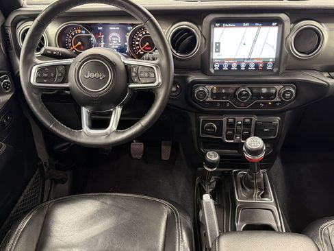Used 2019 Jeep Wrangler Unlimited Sahara AWD/4WD image 26