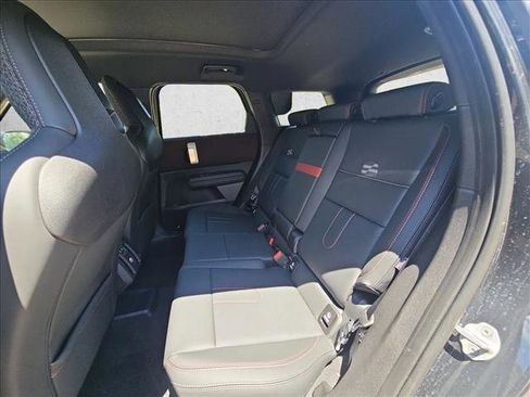 Certified 2025 MINI Cooper Countryman John Cooper Works w/ Comfort Package Max AWD/4WD image 17