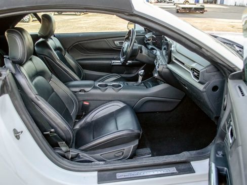 Used 2024 Ford Mustang Premium RWD image 31