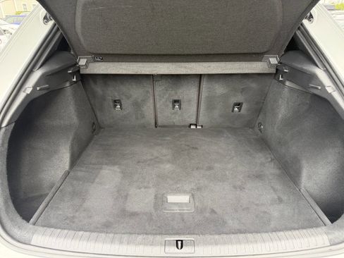 Used 2020 Audi Q3 2.0T Premium image 7