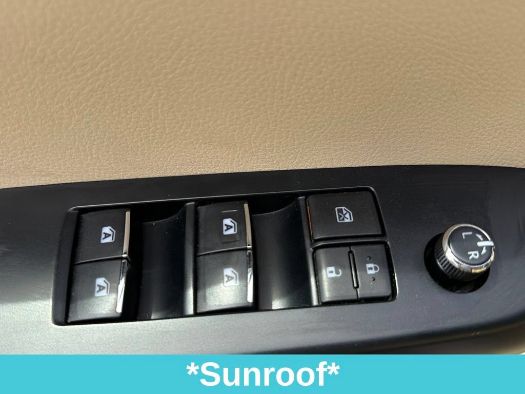 Used 2019 Toyota Highlander Limited AWD/4WD image 18