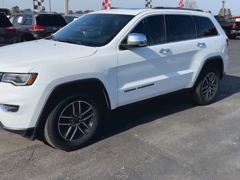 Used 2019 Jeep Grand Cherokee Limited w/ Luxury Group II image 4