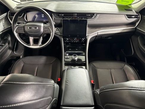 Used 2022 Jeep Grand Cherokee L Limited AWD/4WD image 22