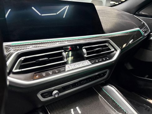 Used 2020 BMW X6 M50i image 32