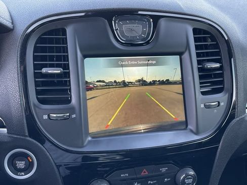 Used 2022 Chrysler 300 S w/ Comfort Group RWD image 18
