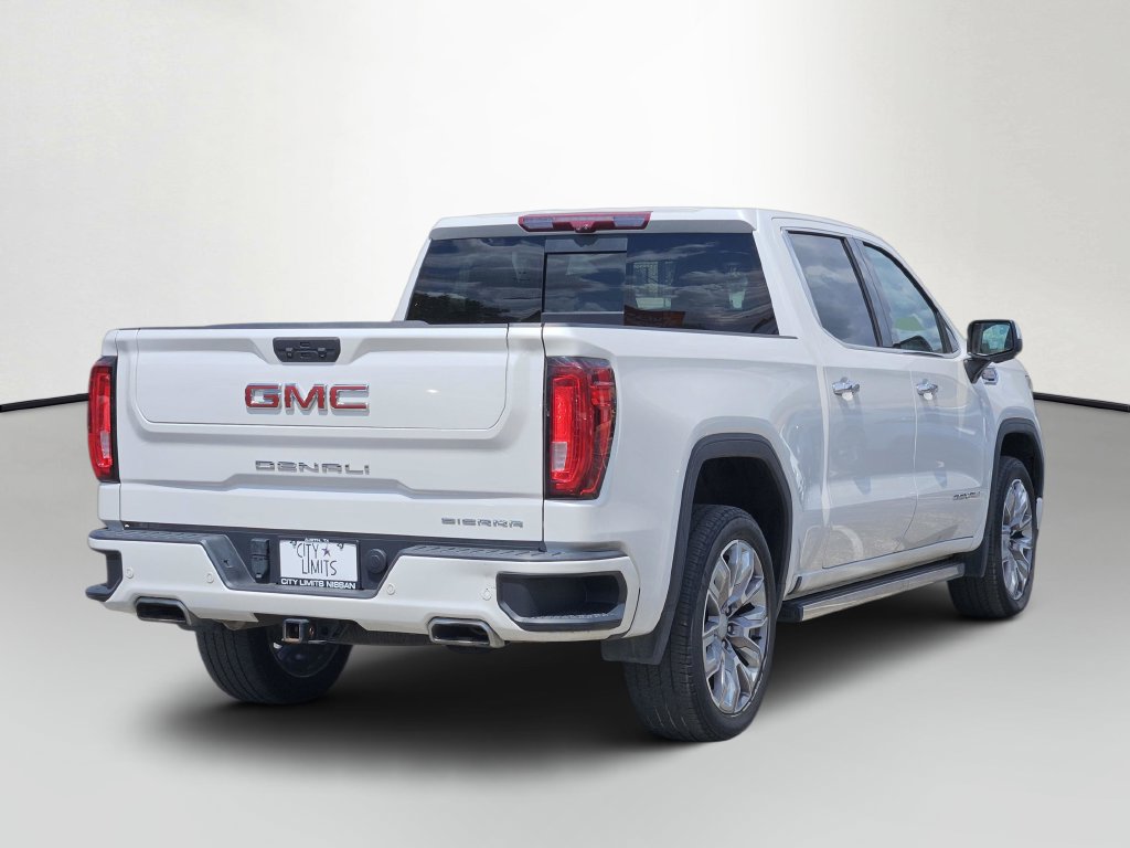 Used 2023 GMC Sierra 1500 Denali w/ Denali Reserve Package AWD/4WD image 5