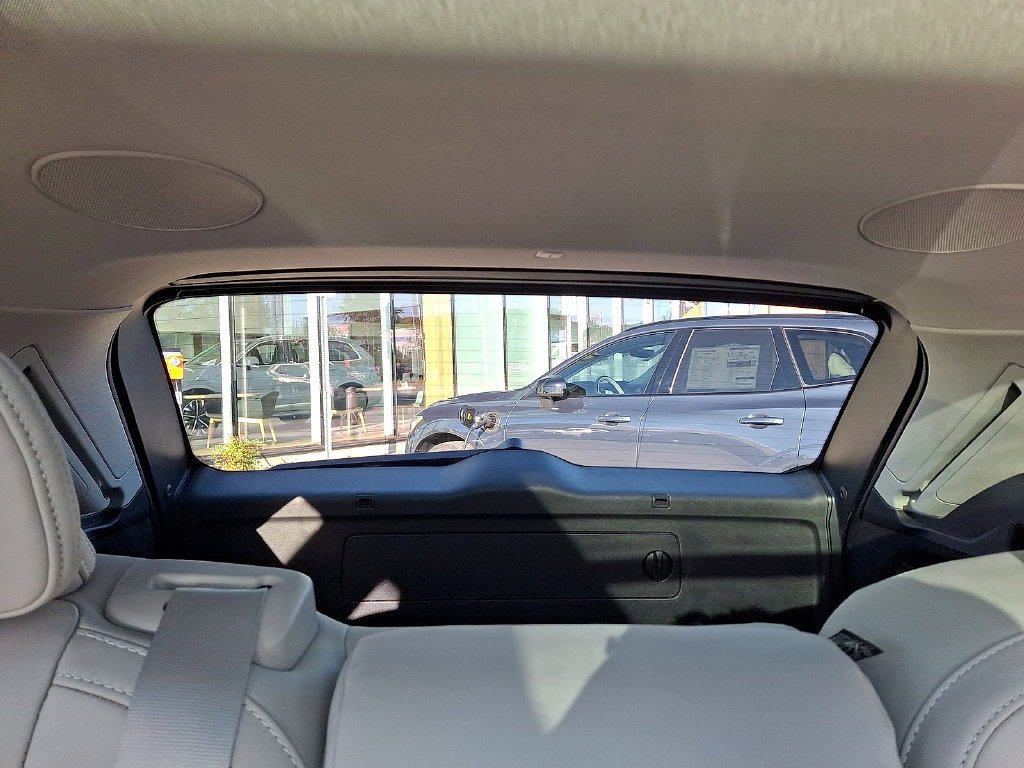 Certified 2026 Volvo XC60 B5 Ultra AWD/4WD image 13