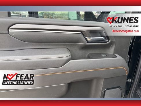 Used 2025 GMC Sierra 2500 AT4 image 37