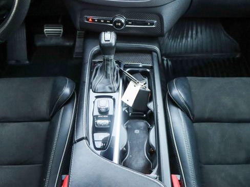 Used 2018 Volvo XC90 T6 R-Design w/ Convenience Package image 32