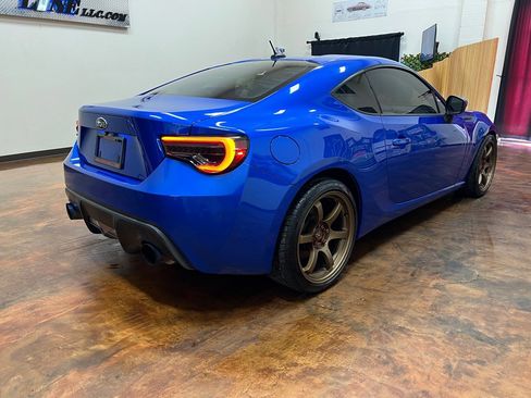 Used 2014 Subaru BRZ Premium w/ Popular Package #1B image 9