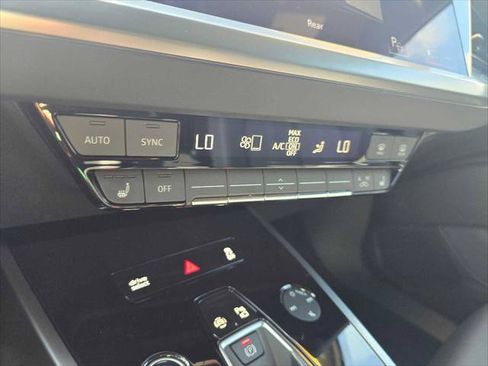 Used 2023 Audi Q4 e-tron Premium Plus AWD/4WD image 31