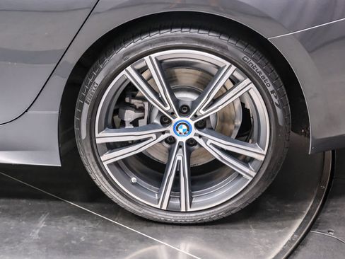Used 2022 BMW 330e w/ Driving Assistance Package RWD image 9