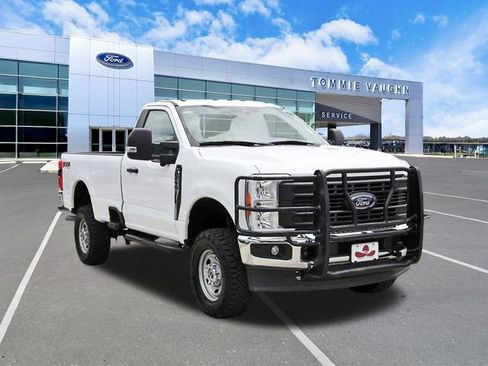 Used 2023 Ford F250 XL w/ 360-Degree Camera Package AWD/4WD image 6