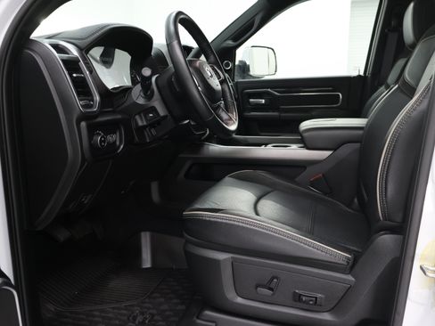 Used 2022 RAM 2500 Laramie AWD/4WD image 8
