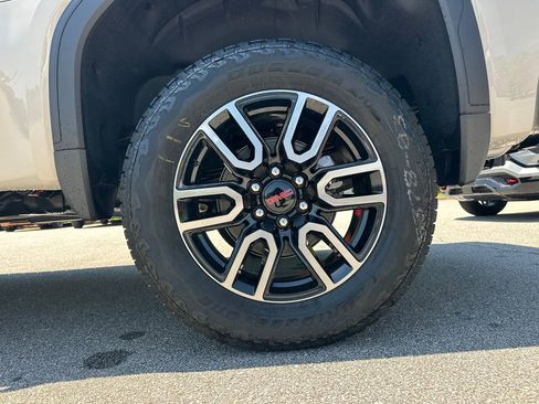New 2026 GMC Sierra 1500 AT4 AWD/4WD image 20