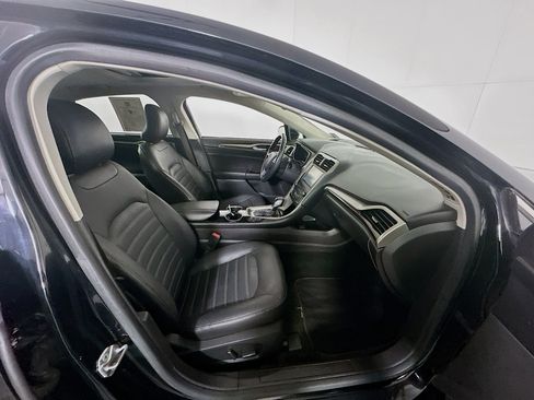 Used 2016 Ford Fusion Energi SE w/ Driver Assist Package image 33