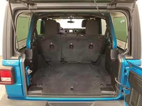 Certified 2020 Jeep Wrangler Unlimited Sport image 29