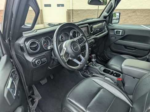 Used 2021 Jeep Wrangler Unlimited Sahara AWD/4WD image 11