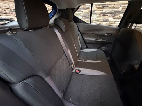 Used 2020 Nissan Kicks SV FWD image 33