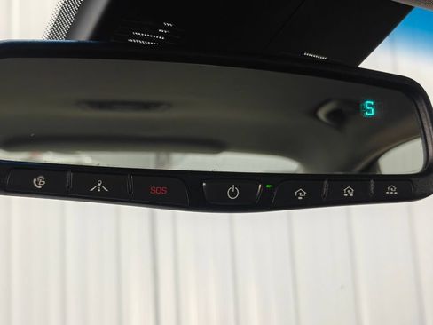 Used 2017 Genesis G80 3.8 RWD image 11