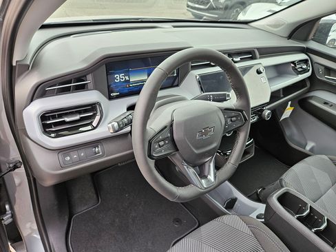 New 2027 Chevrolet Bolt LT w/ Comfort Package FWD image 11